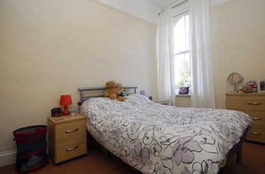 11 Napier Terrace, Flat 1, Mutley, Plymouth - Image 2
